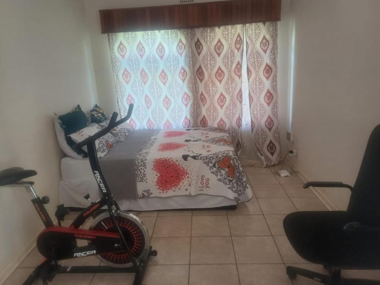 Kempton Park Lodge Birch Acres كمبتون بارك المظهر الخارجي الصورة