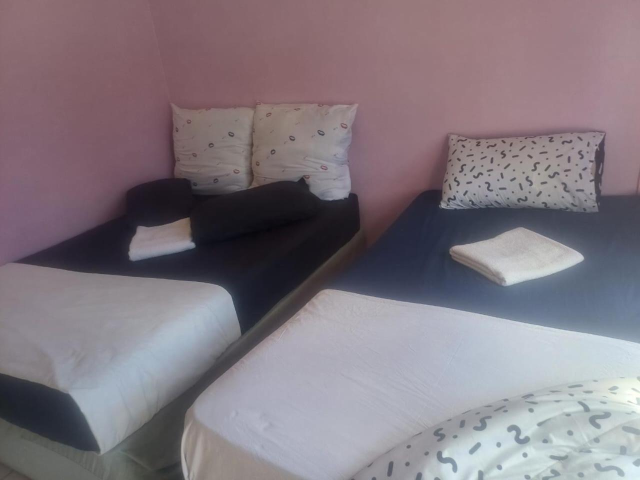 Kempton Park Lodge Birch Acres كمبتون بارك المظهر الخارجي الصورة